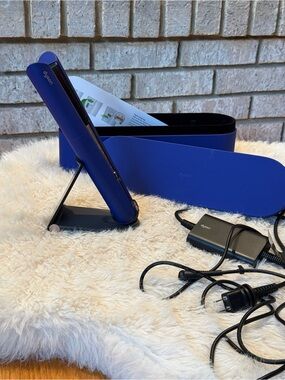 Dyson Blue Cordless Hair Straightener with Charging Stand